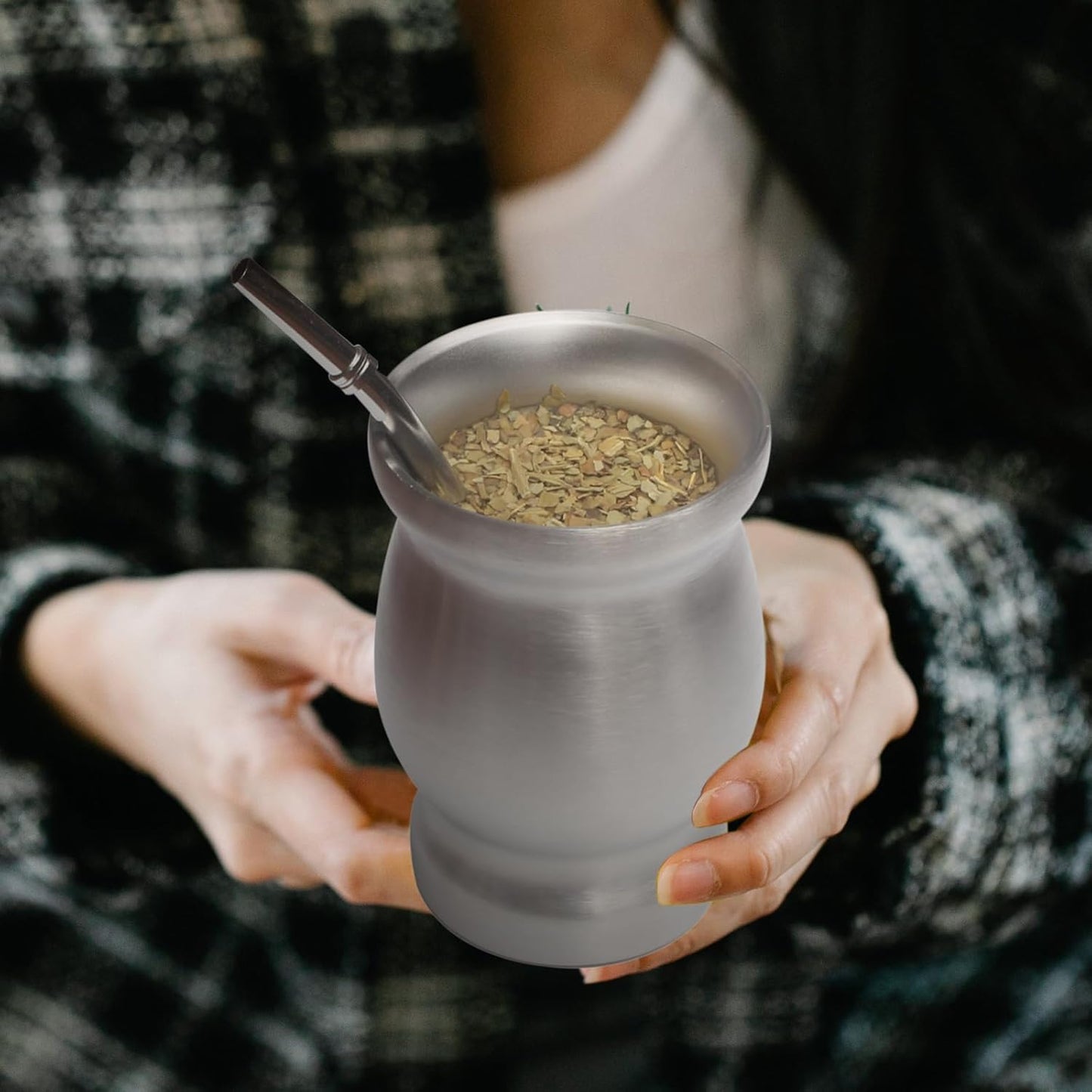 Beruth Bombilla Yerba Mate Gourd, 8oz Stainless Steel Tea Cup Set with Lid, Two Straws and Cleaning Brushes, Double Walled Coffee Mug Heat Insulation Anti Scalding (Bright Silver)