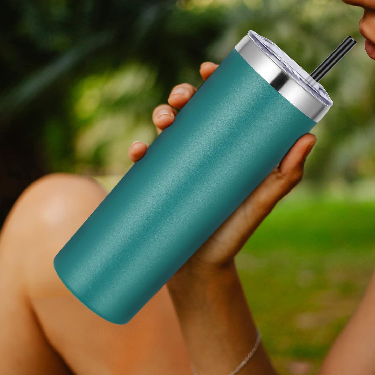 VEGOND Stainless Steel Skinny Tumbler, 20 oz Vacuum Insulated Tumbler with Lid and Straw, Double Wall Coffee Cup, Travel Mug for Cold Hot Drinks, Dark Green 1 Pack