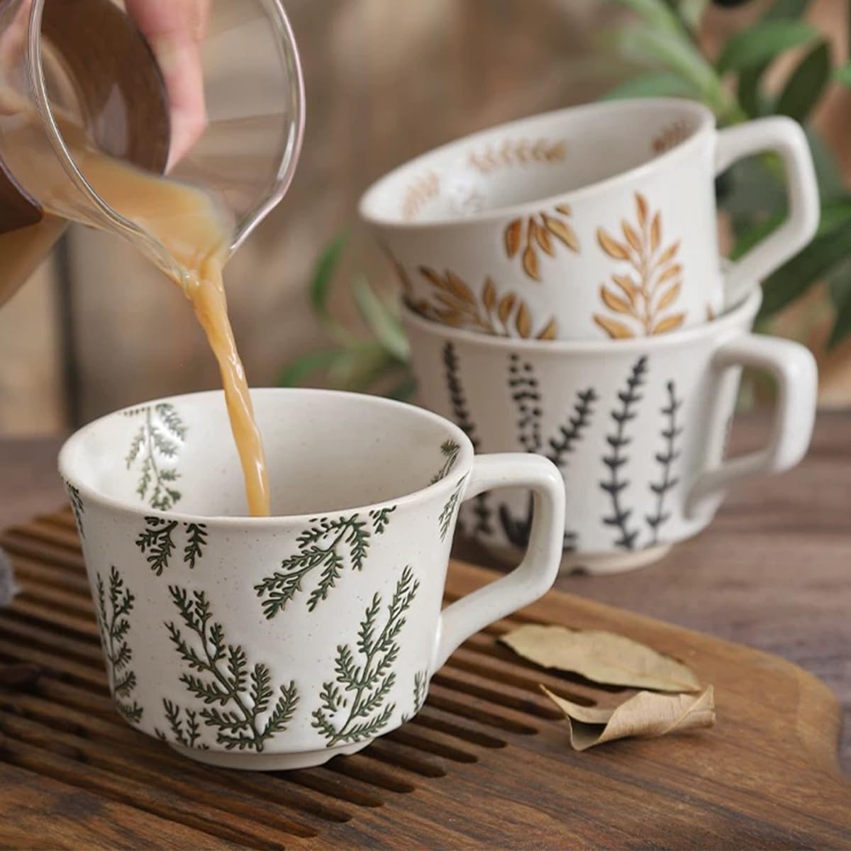 Ceramic Mug Set of 1 With Gold Spoon, 11oz - Vintage Coffee Mug, Pottery Cups for Milk, Latte, Cappuccino, Tea - Porcelain Dishwasher, Microwave Safe Stoneware Green Leaf