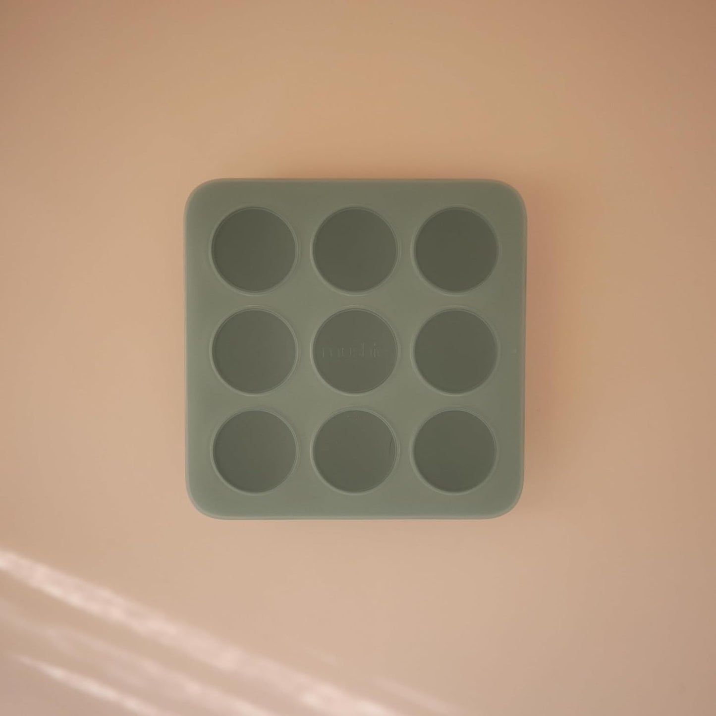 mushie Silicone Baby Food Freezer Tray with Lid | 9 Cups x 1.5oz | BPA Free Storage Container (Cambridge Blue)