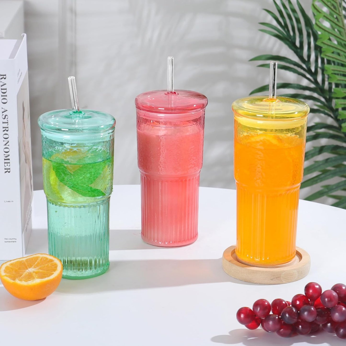 20 OZ Glass Cup with Lids and Glass Straws, High Borosilicate Iced Coffee Glass Tumblers with Lid and Straw for Drinks, 2pcs Reusable Wide Mouth Smoothie Cup(Red)