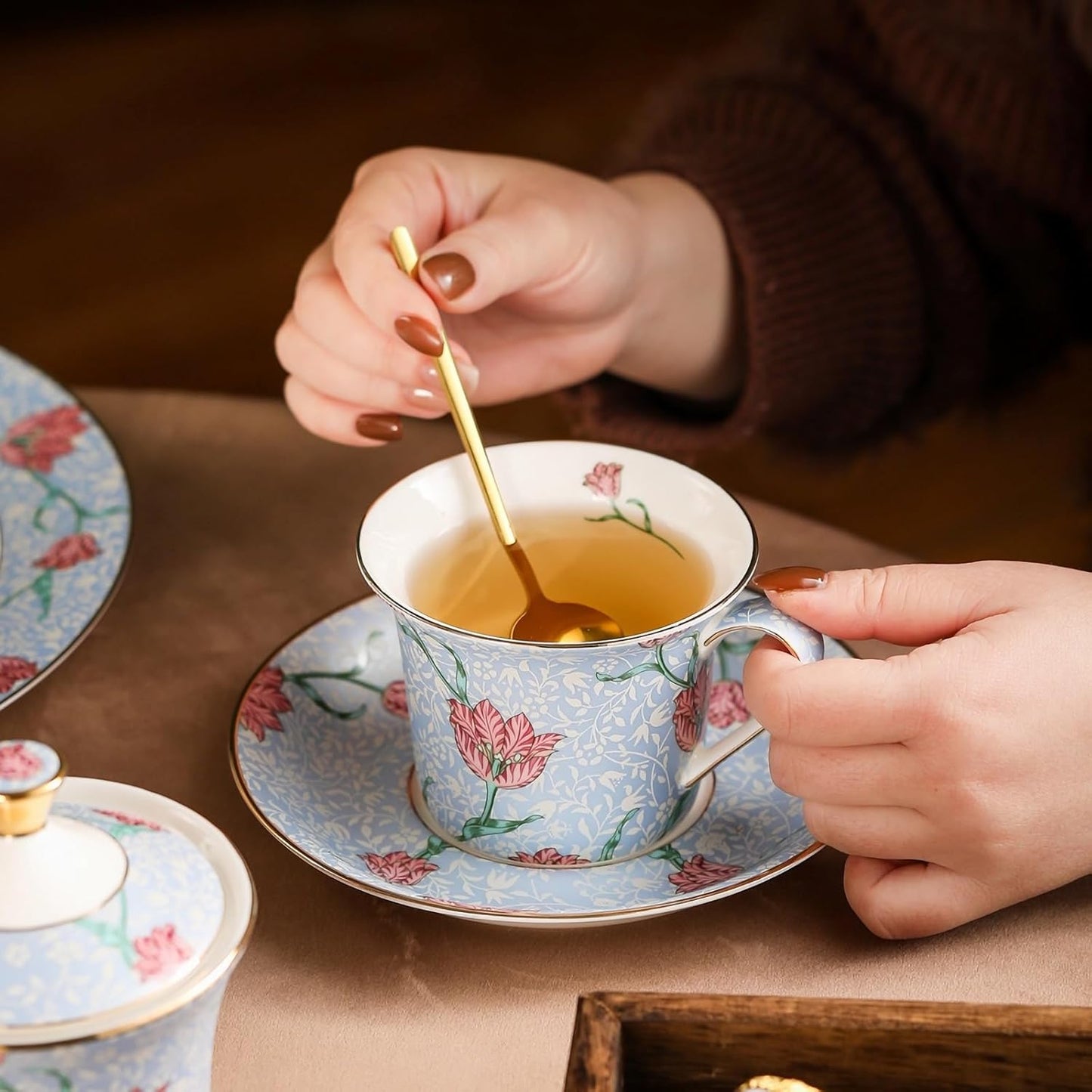 ACMLIFE Tea Set for Adults- Fine China Tea Set for 6, 21-Piece Vintage Coffee Set English Porcelain Tea Pot Sets for Adult Tea Party for Women Gift (Tulip Blue, Extra Large 21)