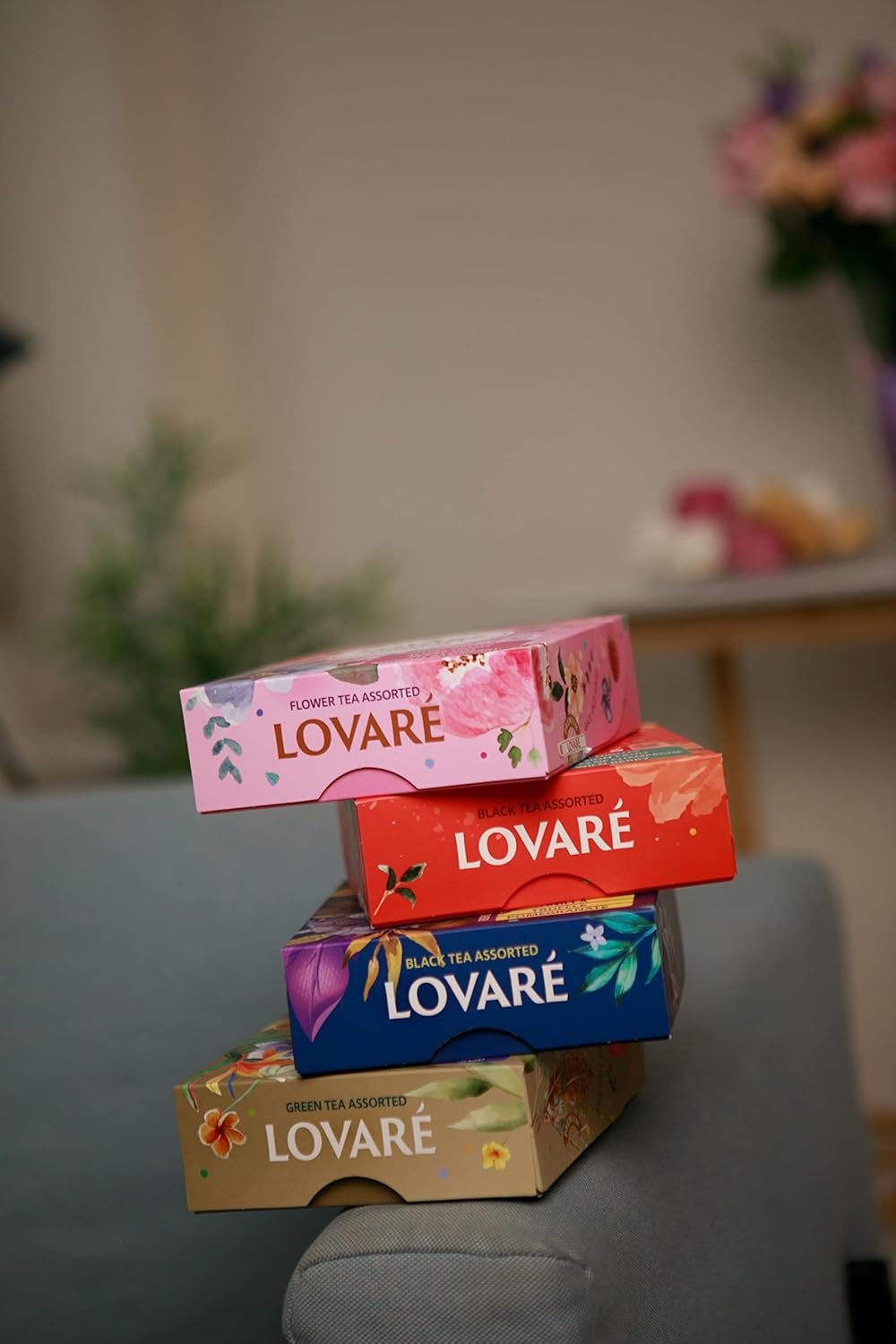 LOVARE Assorted Tea Variety Pack 32 Pack per Box - Made in Ukraine - Set of 4 Tea Bags Individually Wrapped 128 Pack - Bergamot Black, Floral, Black and Green Assorted Tea Bags Variety Pack