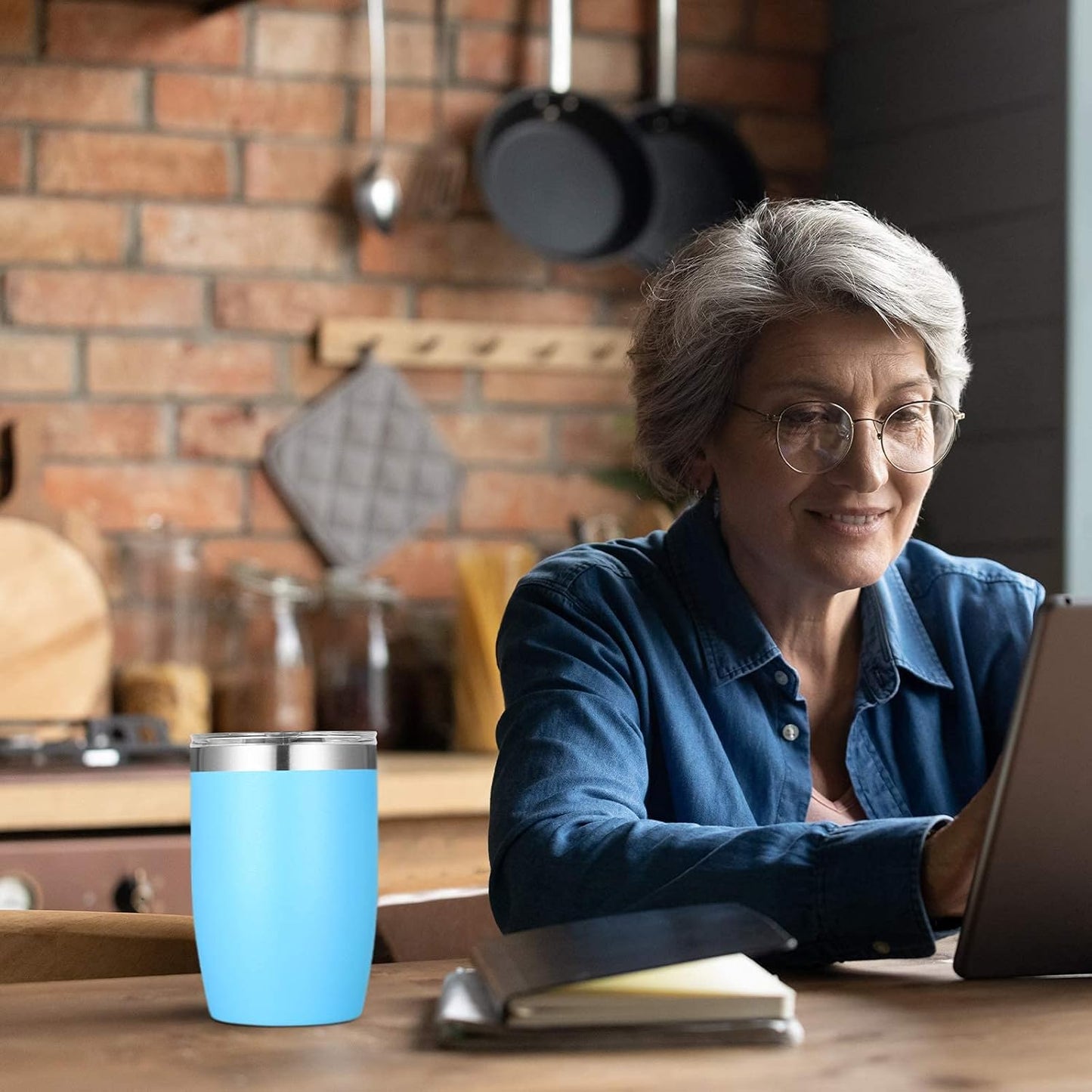 VEGOND Stainless Steel 12 oz Tumblers bulk Vacuum Insulated Double Wall Travel Tumbler with Lid and Straw Reusable Tumbler, Sky Blue 1 Pack