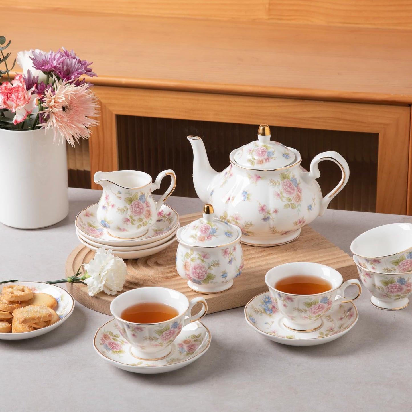 Sweejar Porcelain Tea Sets, Vintage British Floral Relief Gold Rimmed Teapot Cup and Saucer Set, Tea Set Service for 6, with Teapot, Sugar Bowl, Milk Jug, Spoons, Tea Cup and Saucer (Small Flower)