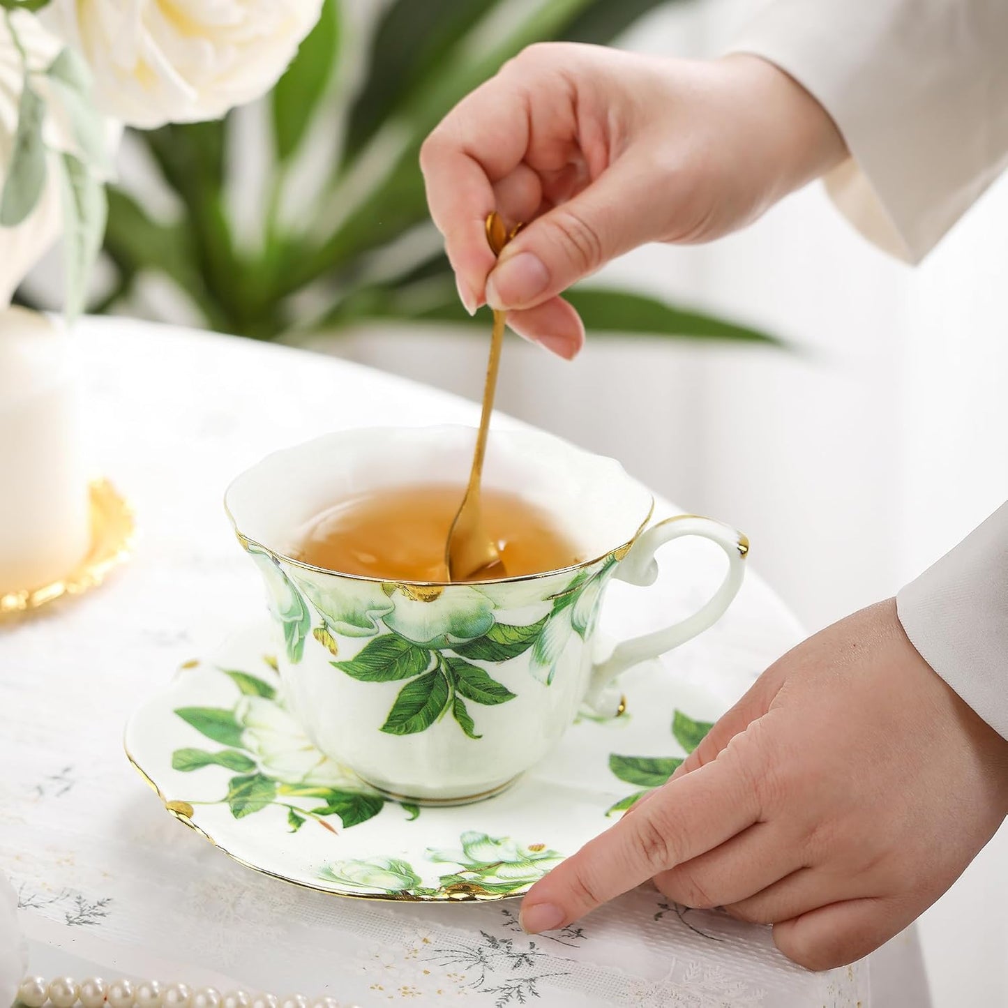 TATSUMI Country Roses Bone China Tea Cup and Saucer Set, 6 Pieces, Vintage Style, For Women and Tea Parties