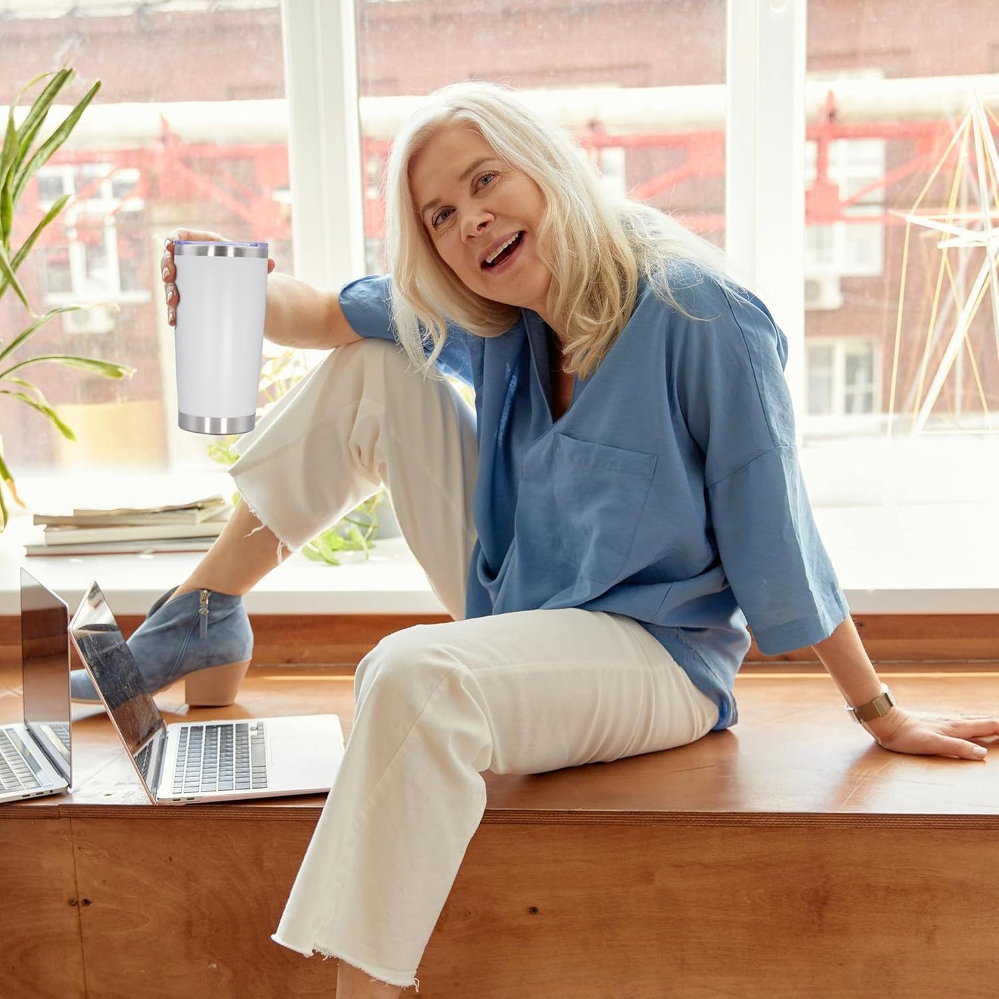 20oz Tumbler Stainless Steel Tumbler Cup with Lid Vacuum Insulated Double Wall Travel Mug, Durable Powder Coated Travel Coffee Tumbler Mug for Hot & Cold Drinks, White,1 Pack