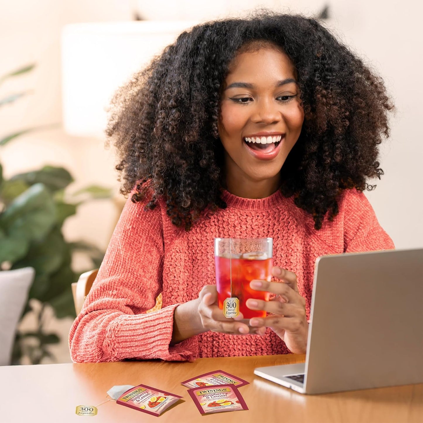 Twinings Raspberry & Lemon Herbal Tea Individually Wrapped Bags, 20 Count (Pack of 1), Unsweetened, Refreshing & Fruity, Naturally Caffeine-Free, Enjoy Hot or Iced, 20 Teabags