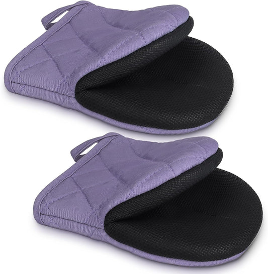1 Pair Short Oven Mitts - Silicone Kitchen Oven Gloves High Heat Resistant 500℉, Mini Oven Mits with Non-Slip Grip Surfaces and Hanging Loop for BBQ, Baking, Cooking and Grilling (Purple)