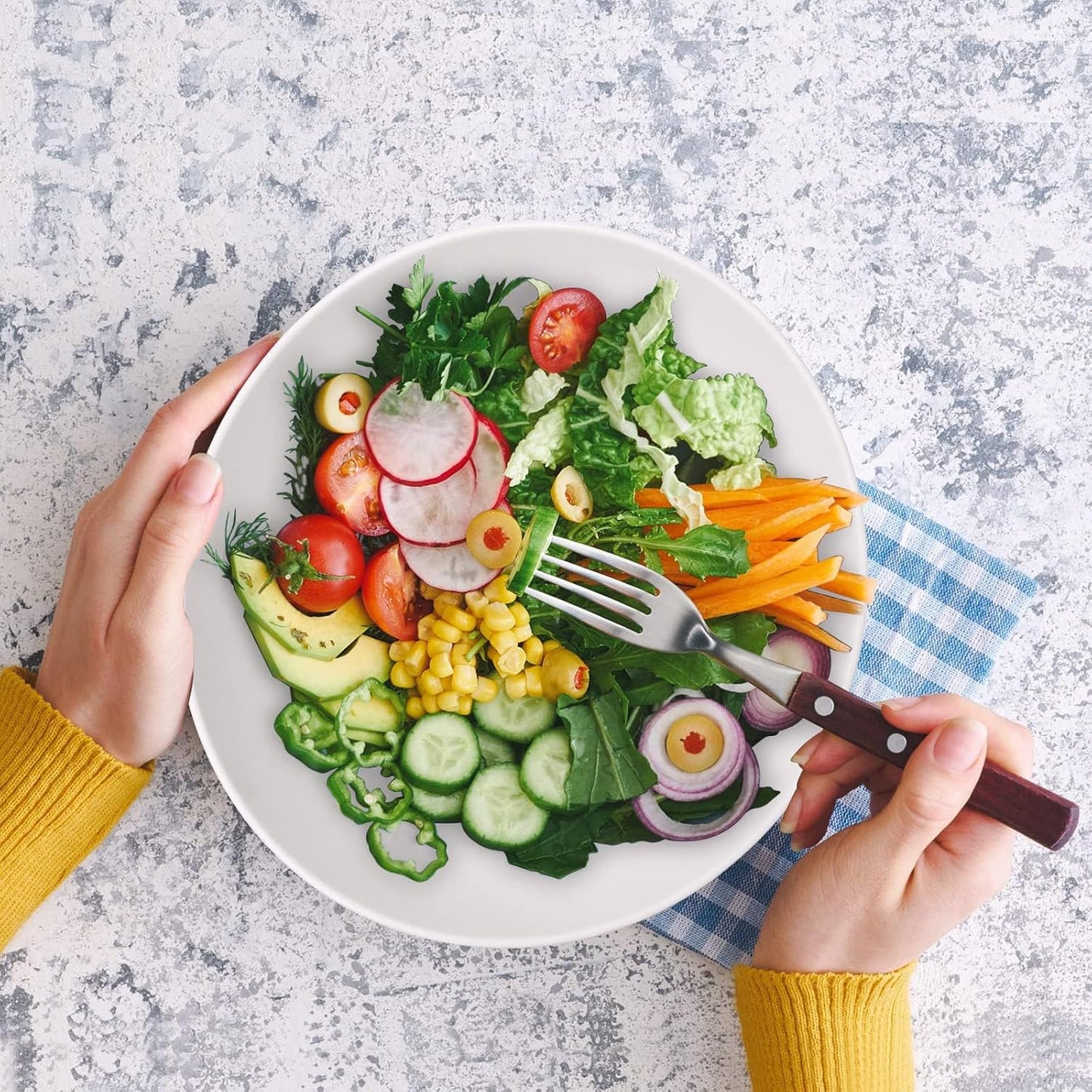9.6'' Serving Bowls, 84oz Bamboo Fiber Salad Bowl Set of 4, Deep Serving Bowls Set, Large Oval Individual Bowls for Eating Salad/Pasta/Cereal/Pho, Ideal for Home & Restaurant (Matte White)