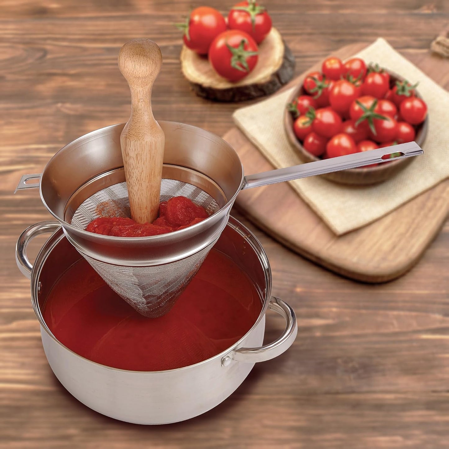 HIC Kitchen Chinois Fine-Mesh Cone-Shaped Sieve, 18/8 Stainless Steel, 7-Inch Diameter