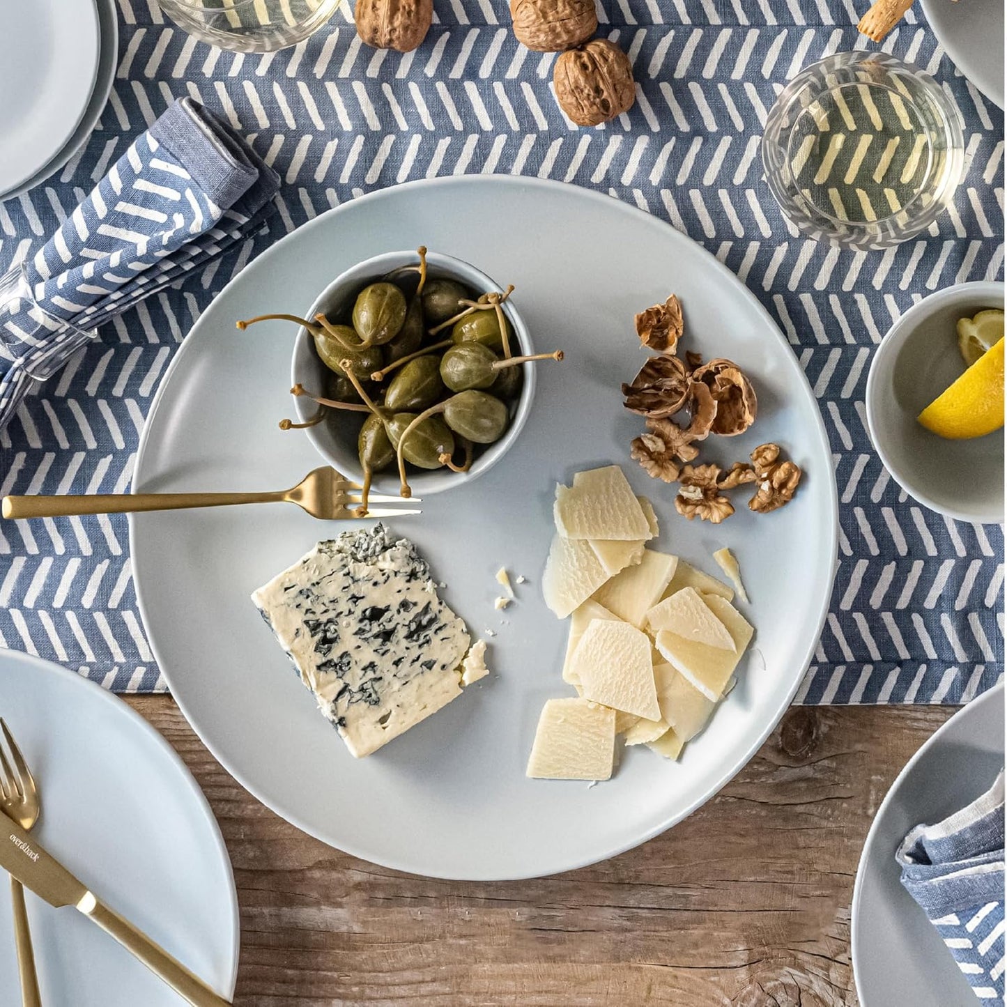 over&back Coupe Stoneware Serving Platter - Elegant 1-Piece Round Serving Platter to Complete Your Kitchen Set - 13.1" x 13.1" - Semi-Matte Fog Blue